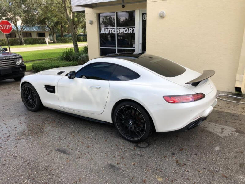 2017 Mercedes-Benz AMG GT
