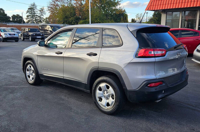 2015 Jeep Cherokee Sport