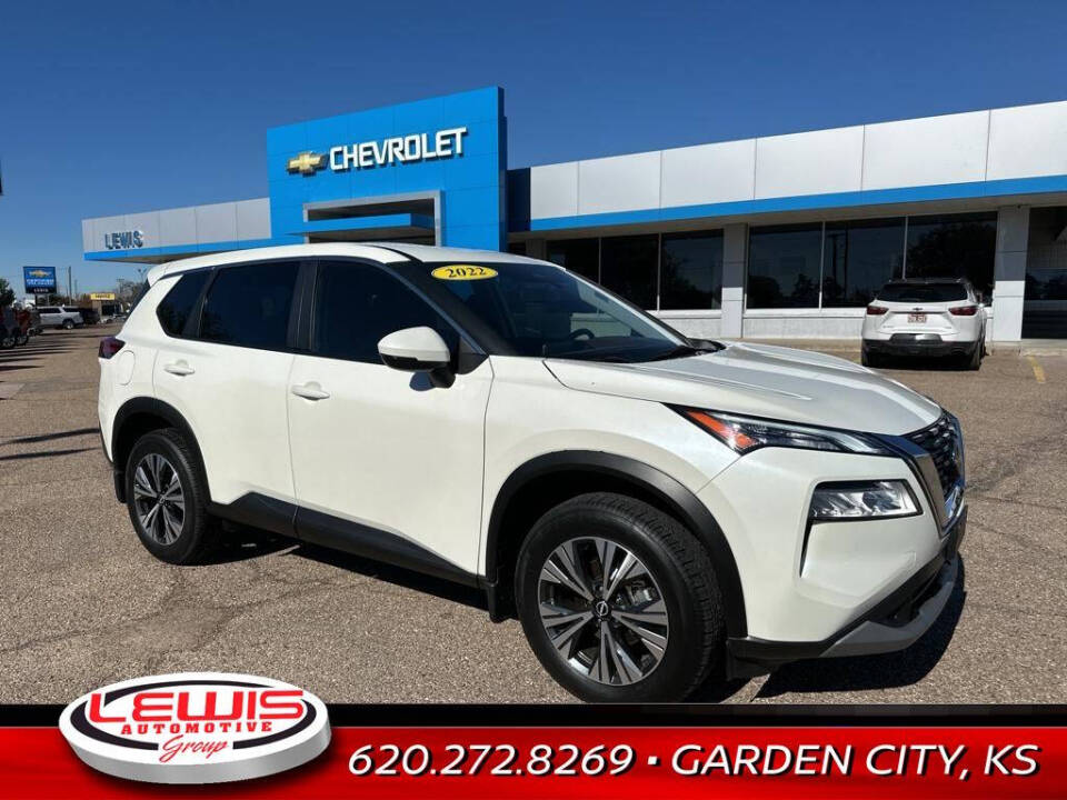 2022 Nissan Rogue for sale at Lewis Chevrolet of Garden City in Garden City, KS