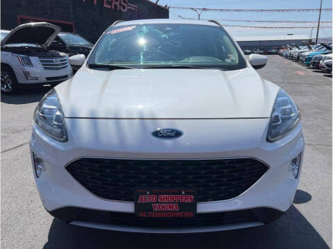 2020 Ford Escape Titanium