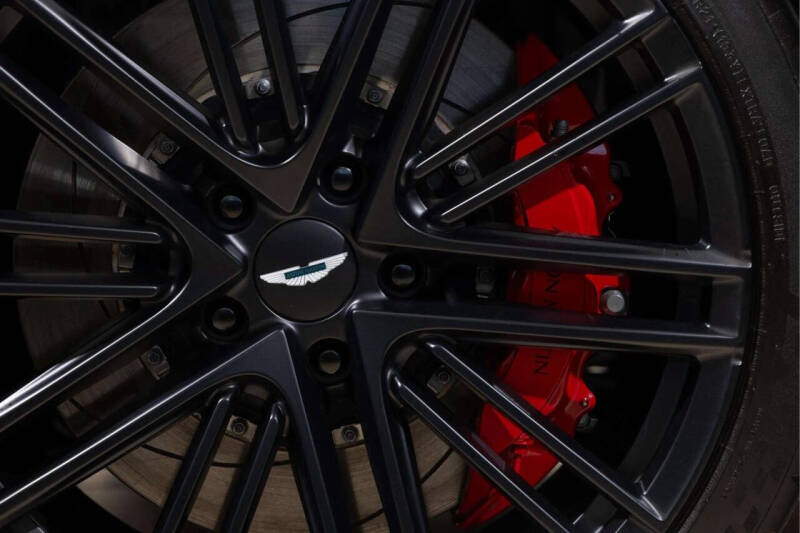 2025 Aston Martin Vantage