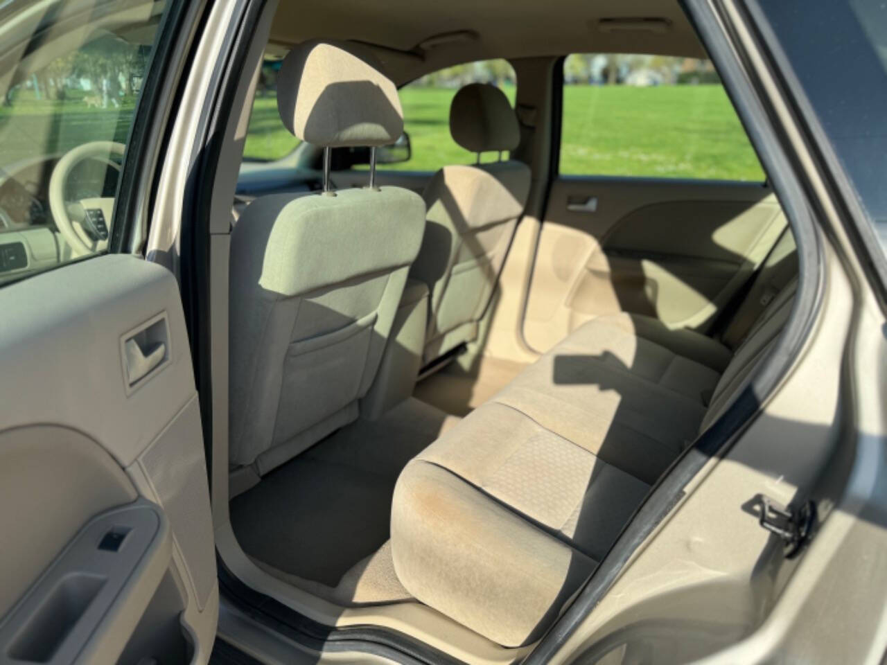 2005 Ford Five Hundred for sale at Carz Connect LLC in Portland, OR