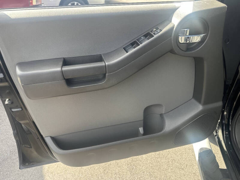 2012 Nissan Xterra S