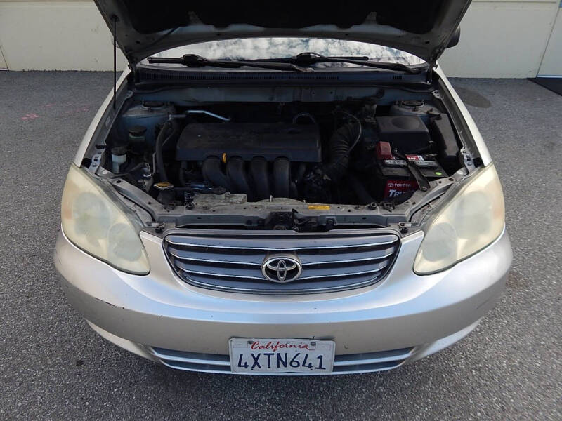 2003 Toyota Corolla LE