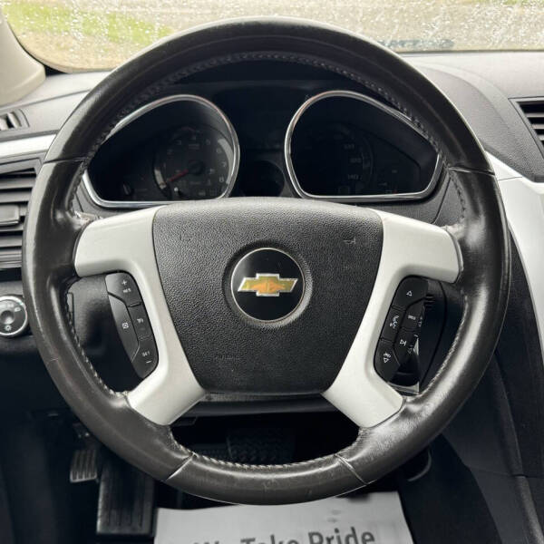 2011 Chevrolet Traverse LT
