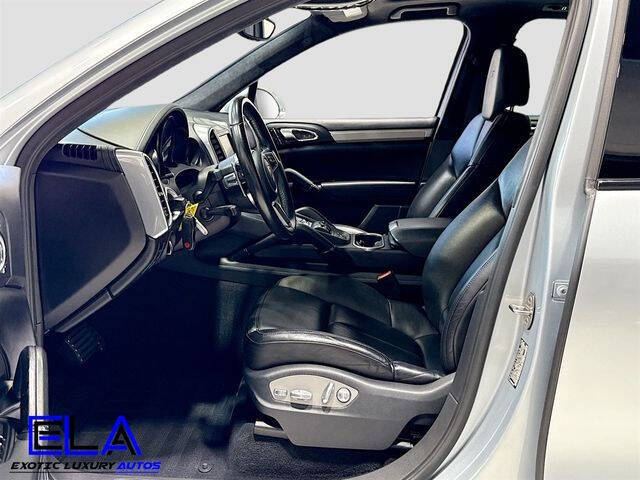 2016 Porsche Cayenne GTS