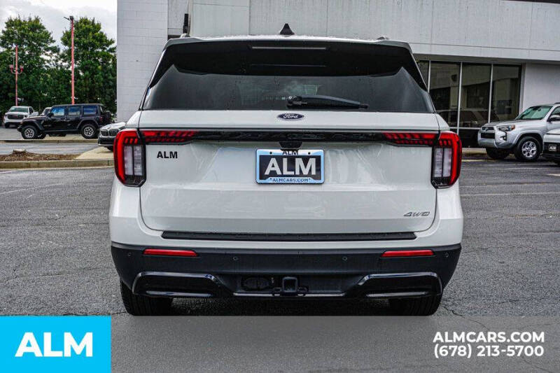 2025 Ford Explorer ST-Line