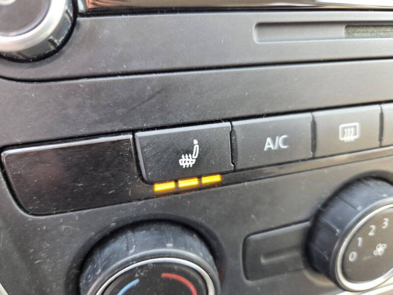 2015 Volkswagen Passat 1.8T Limited Edition