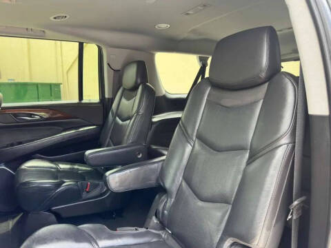 2019 Cadillac Escalade ESV Luxury