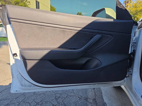 2019 Tesla Model 3 Standard Range