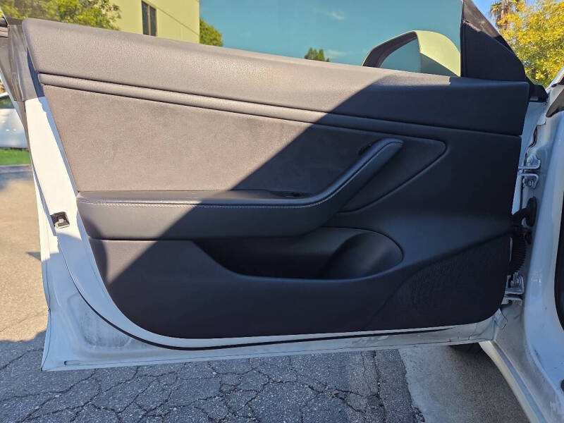 2019 Tesla Model 3 Standard Range