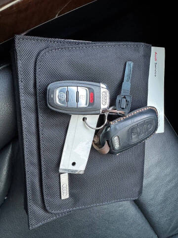 2012 Audi Q5 3.2 quattro Premium Plus