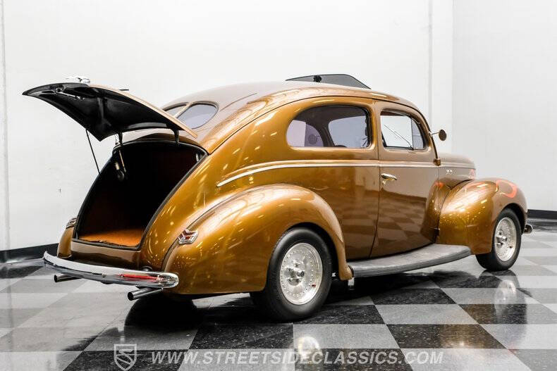 1940 Ford Deluxe