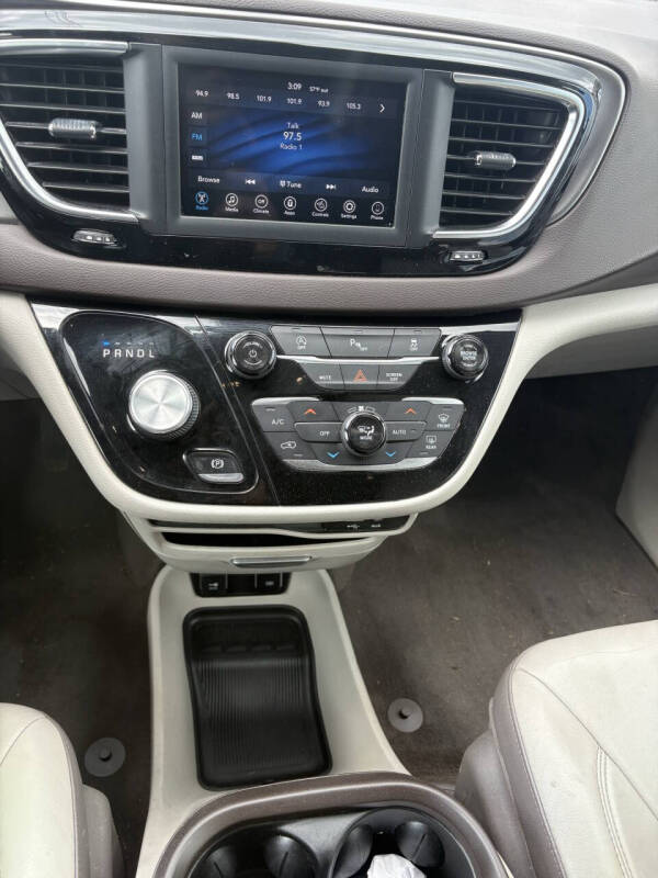 2018 Chrysler Pacifica Touring L