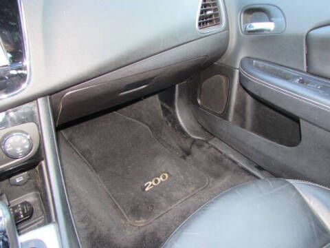 2014 Chrysler 200 Limited