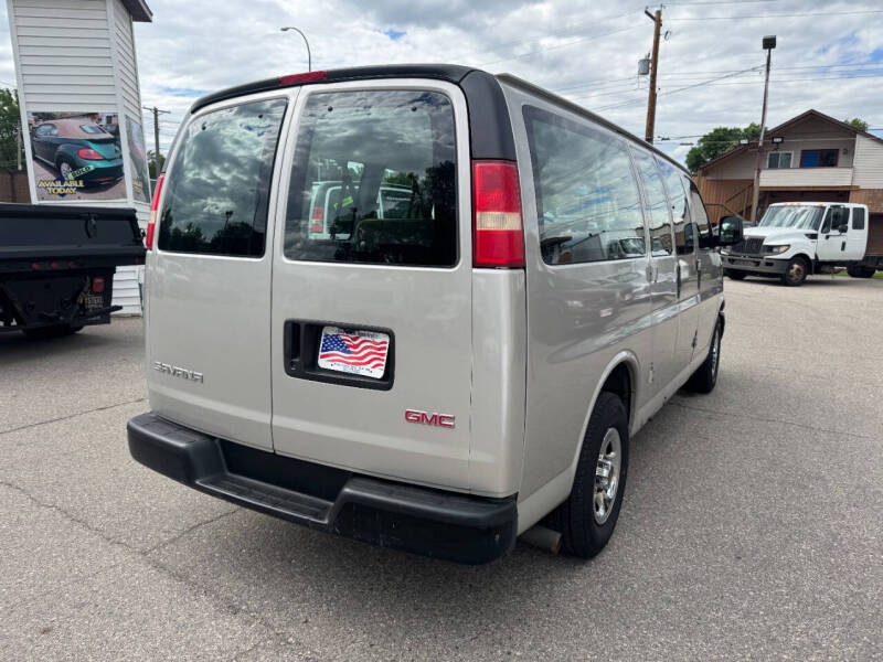 2006 GMC Savana LS 1500