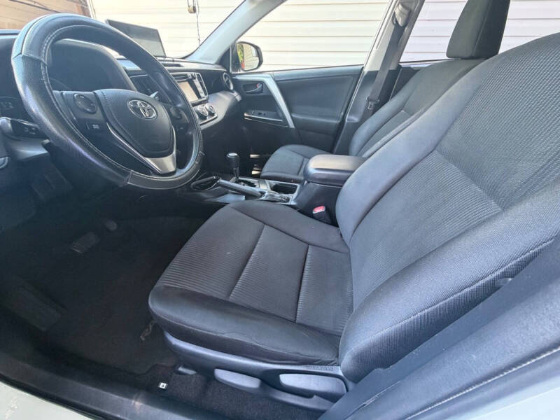 2016 Toyota RAV4 LE