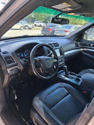 2017 Ford Explorer XLT