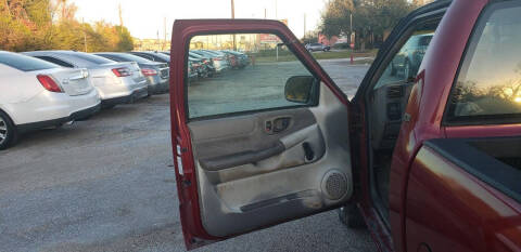 2000 Chevrolet S-10 LS