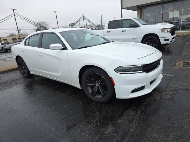 2015 Dodge Charger SXT