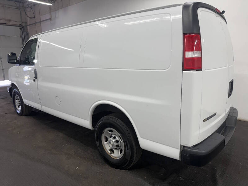 2021 Chevrolet Express 2500