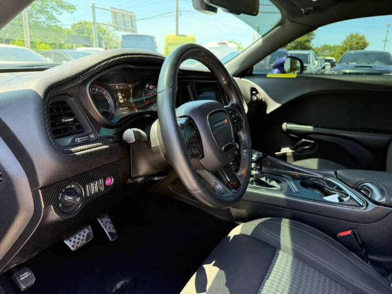 2019 Dodge Challenger SXT