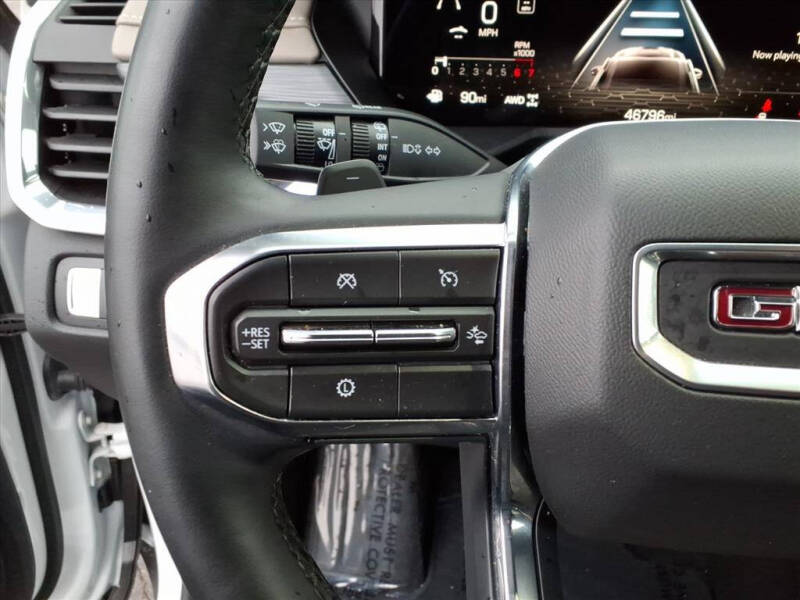 2024 GMC Acadia Elevation