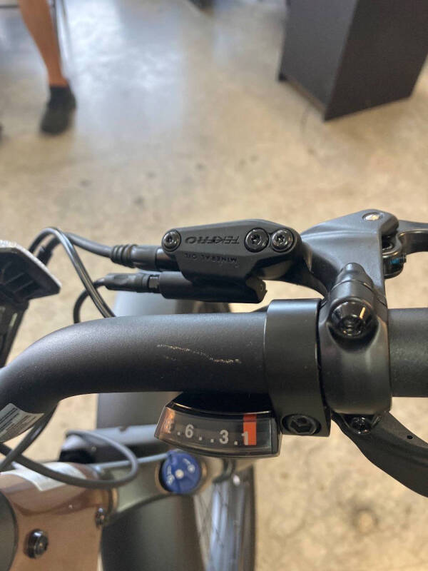 2025 Aventon D35C5384