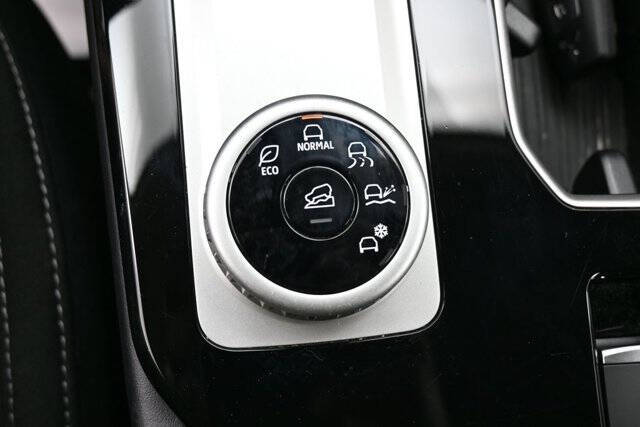 2025 Mitsubishi Outlander ES