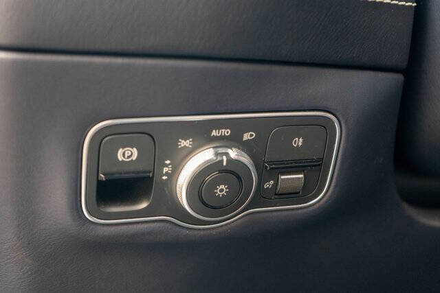 2021 Aston Martin DBX