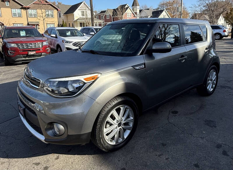 2017 Kia Soul +