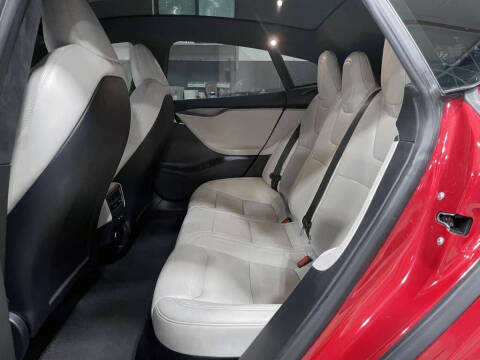 2020 Tesla Model S Performance