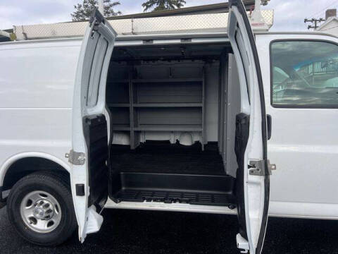 2021 Chevrolet Express 2500