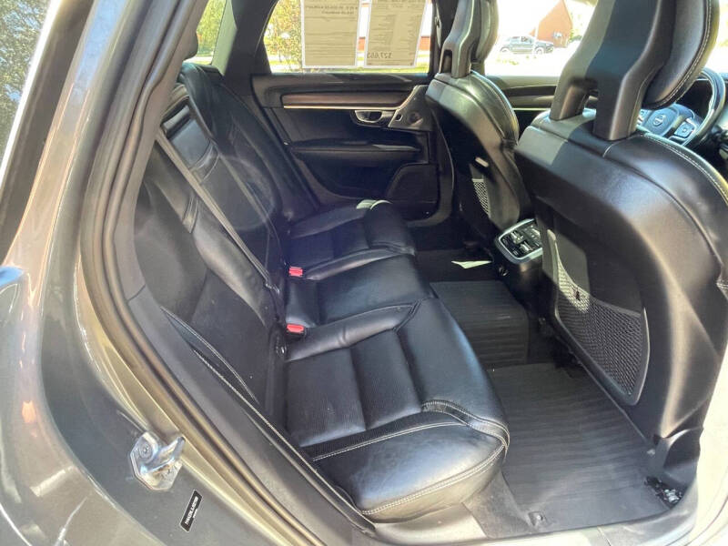 2018 Volvo V90 Cross Country T6