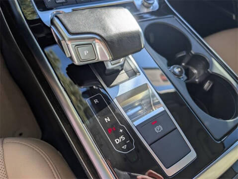 2022 Audi Q7 quattro Premium Plus 55 TFSI