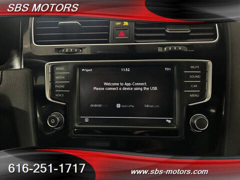 2017 Volkswagen Golf GTI SE