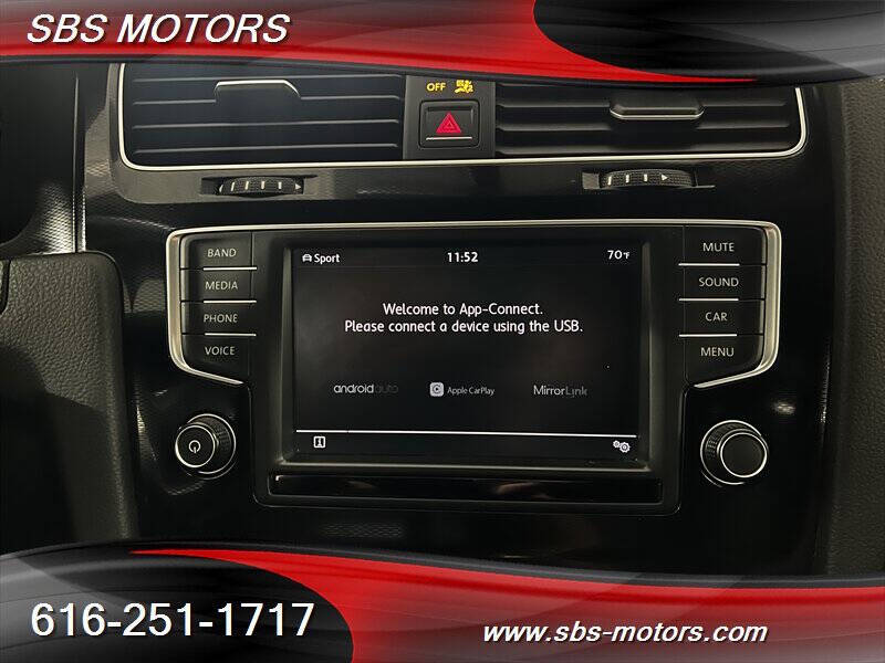 2017 Volkswagen Golf GTI SE