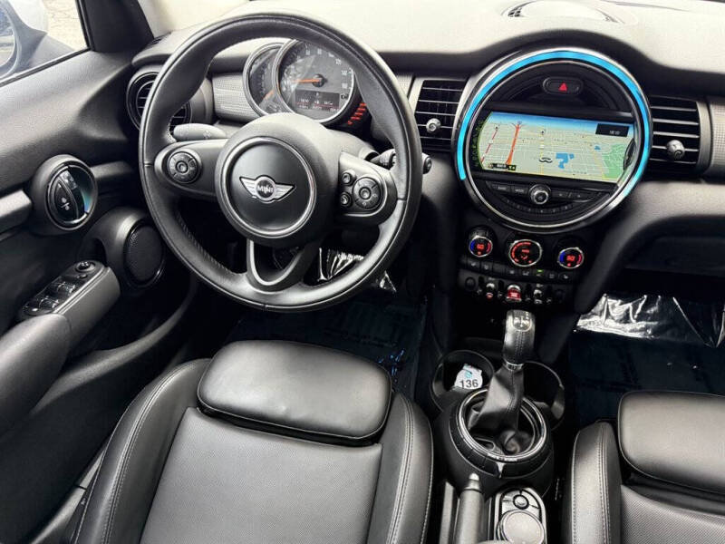 2016 MINI Hardtop 4 Door Cooper