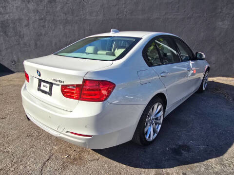 2012 BMW 3 Series 328i