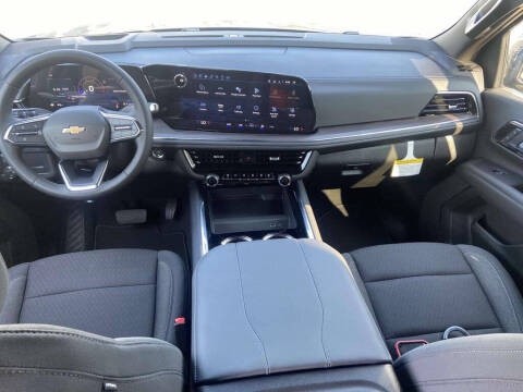 2025 Chevrolet Tahoe LS