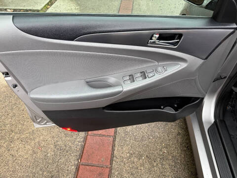 2012 Hyundai Sonata Hybrid