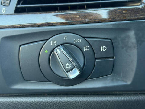 2012 BMW 3 Series 328i