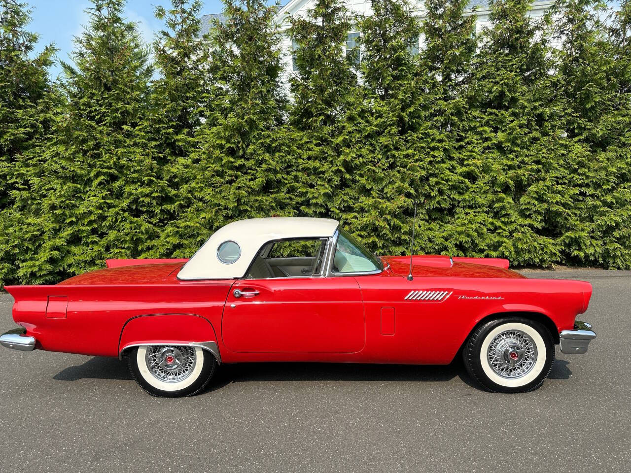 1957 Ford Thunderbird 6