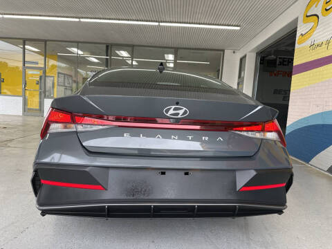 2024 Hyundai Elantra SEL