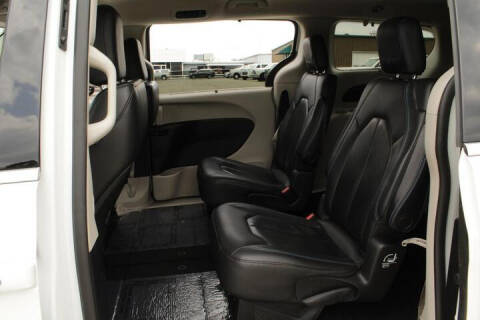 2021 Chrysler Pacifica Touring L