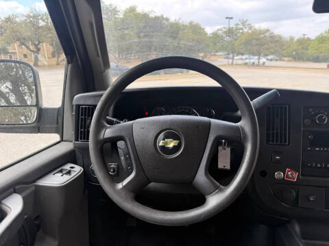 2018 Chevrolet Express LS 3500