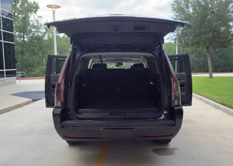 2019 Cadillac Escalade ESV Luxury