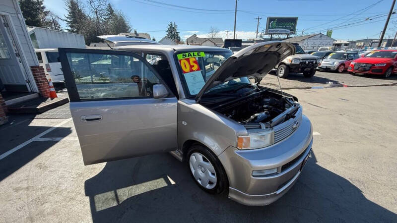 2005 Scion xB