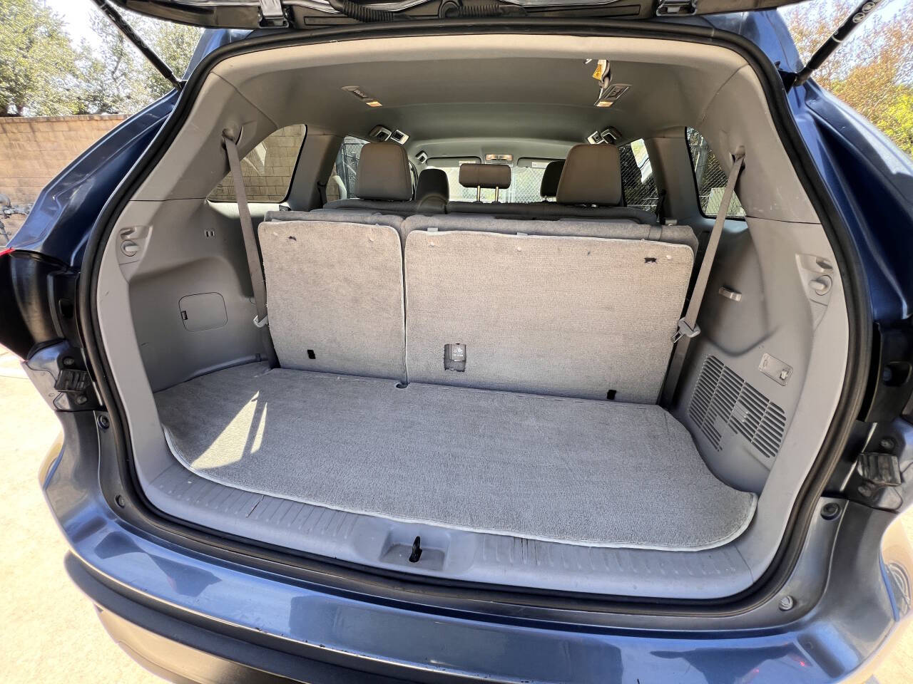 Used Car 2019 Toyota Highlander  Le 4dr Suv (2.7l I4) For Sale Under $20,000 In Austin, Texas