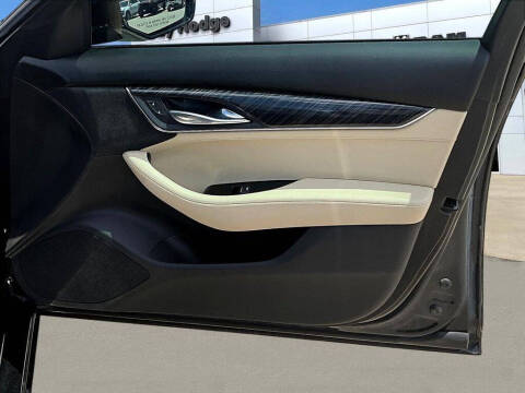 2023 Cadillac CT5 Luxury